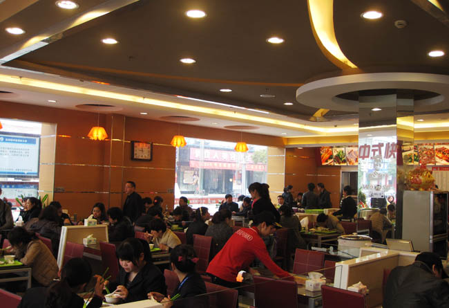 诸暨市店口镇外婆烧快餐连锁